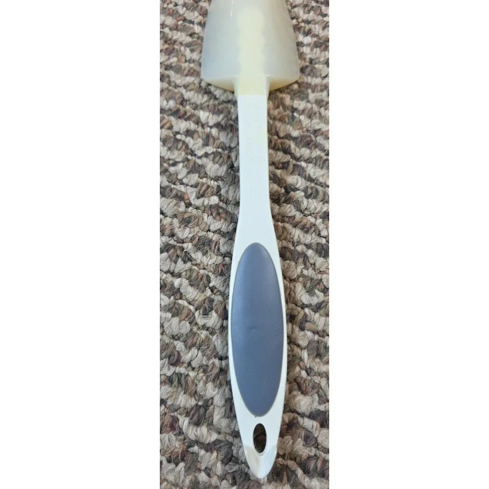 VTG Rubbermaid Silicone Scraper Spoon Spatula 1C50 High Heat Flexible Gray White